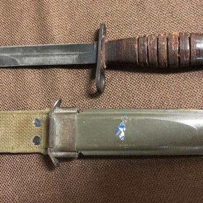 U.S. M4 Bayonet by Kinfolks found with an US M8 Sheath