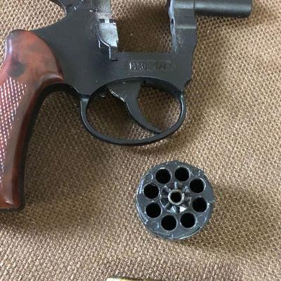 Vanguard Italian .22 Caliber Starter Pistol Revolver