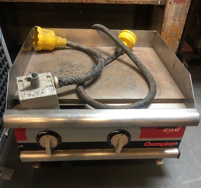 APW Wyott Electric Flat Top Grill Griddle Commercial Champion Cook