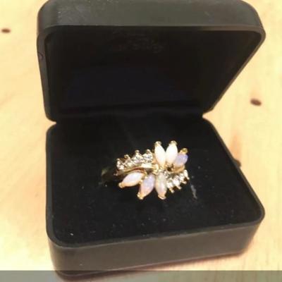 Ladies Vintage  Opal Cocktail Ring