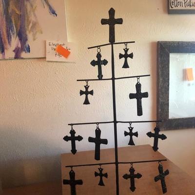 Standing cross decor with moving crosses 