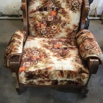 #a91.  Vintage chair in foot locker