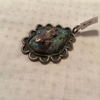 #z23.  Unique turquoise lizard necklace pendant