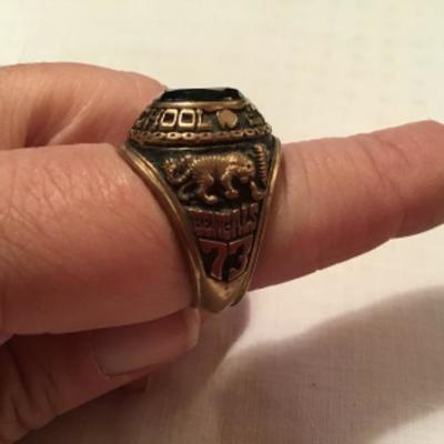 #z24.  1973 class ring, Gallup high school
