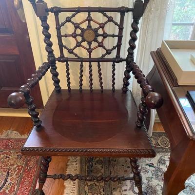 VICTORIAN ANTIQUE STICK AND BALL CHAIR 