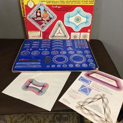 Lot #5 Vintage Spirograph Game / art set