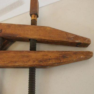 14-Antique Wood Carpenter Clamps w/ Wood Turn Screws (2) Unmarked 