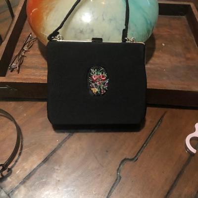 Group of vintage fashion Gloves - Purses