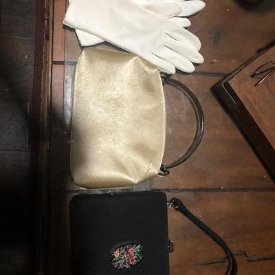 Group of vintage fashion Gloves - Purses