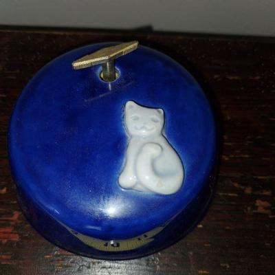 Blue Cat Music Box