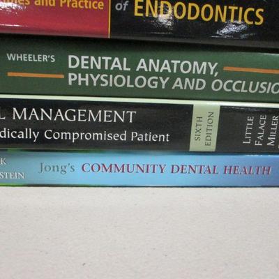 Lot 254 - Dental Books