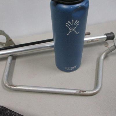 Lot 255 - Telescoping Pole - Trekker Chair - Air Pad