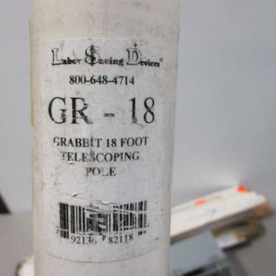Lot 256 - Hose - Grabbit 18 Foot Pole - Mail Box Post Holder
