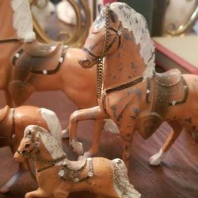 Vintage Palomino metal horse lot 