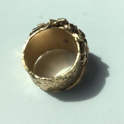 14k Gold Ring with 11 Diamonds 18g