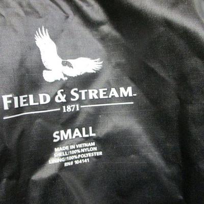 Lot 129 - Field and Stream Men's Windbreaker Rain Jacket Size Small