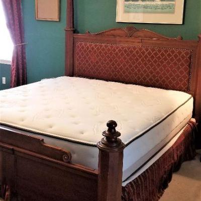 Lot #1 Gorgeous KING bed with luxury Beauty Rest (like new) mattress set - Comforter set, too!