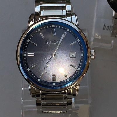 LOT 9 Three men's Bulova wrist watches 