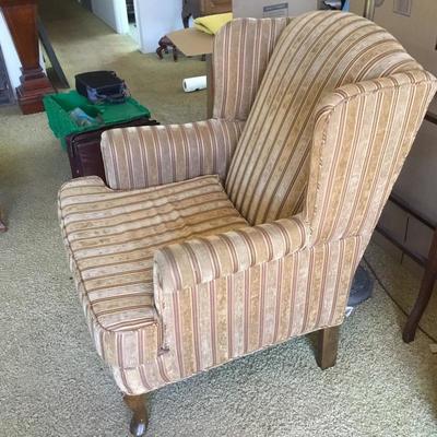 L-142 Vintage wing back chair