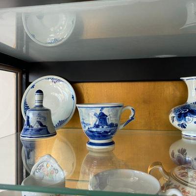 Blue and White Pottery 