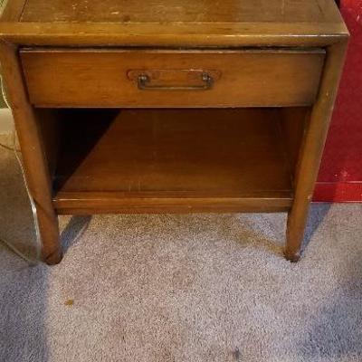1 Wood End Table