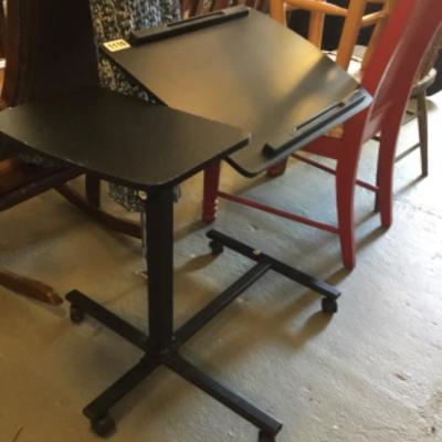 Portable rolling adjustable chair or bed desk lot 1116