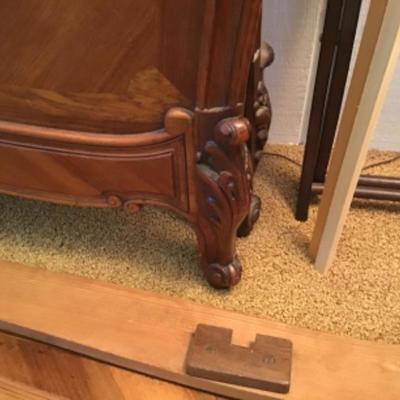 B1-102 Antique full-size bed, headboard, footboard and rails