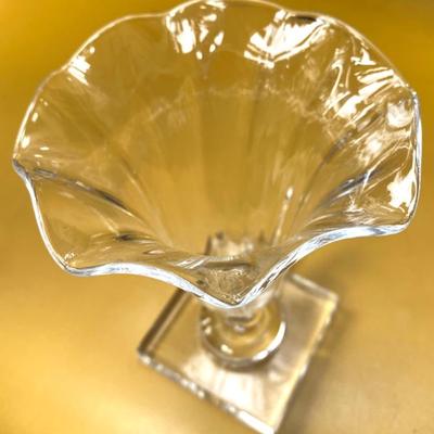 Vintage Signed Steuben Crystal Art Glass Cornucopia Flower Vase