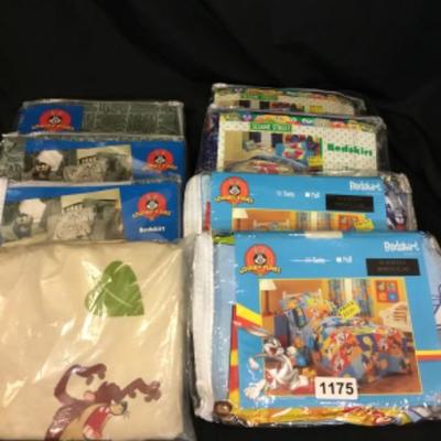 Assorted childrenâ€™s bed skirts lot 1175