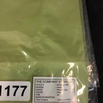 16 The company store pillow covers, color pear lot 1177