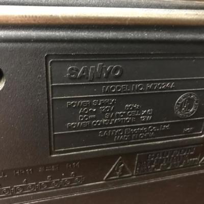 Sanyo Model M7024A Portable Cassette Player Radio