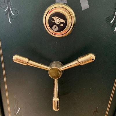 Lot 40 Upright gun safe