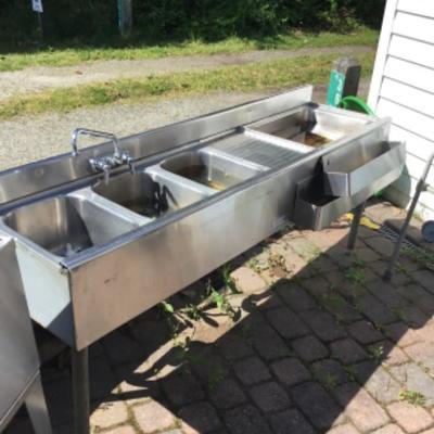 Commercial stainless steel sink combo Lot 1234