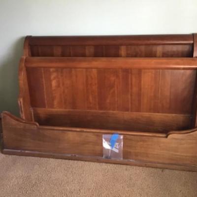 B3-102 Queen size sleigh bed, heavy wood