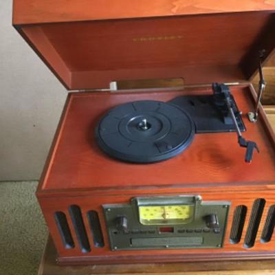 B3-105 Crosley musicians Entertainment center, AM/FM CD cassette phono