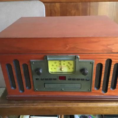 B3-105 Crosley musicians Entertainment center, AM/FM CD cassette phono