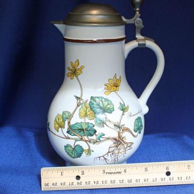 Lot 21: Villeroy and Boch Botanica Lidded Pitcher