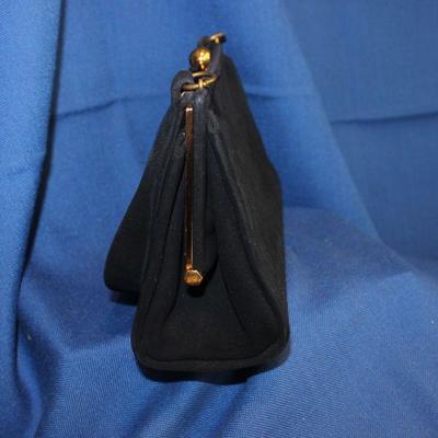 Lot 310: Vintage Bienen-Davis Black Suede Purse
