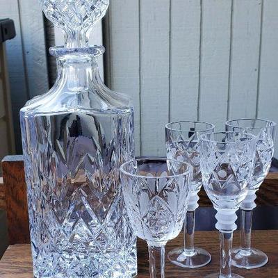Crystal Decanter with Aperitif/Cordial Glasses Lot