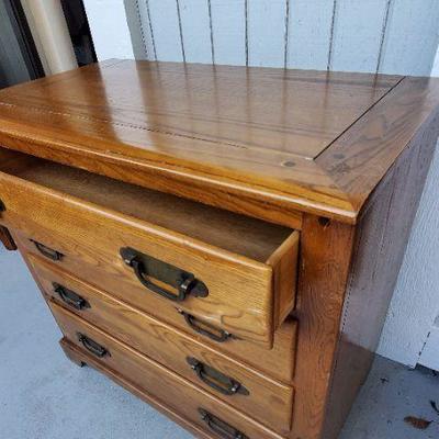 Small Oak Wood Countryside Brand Dresser
