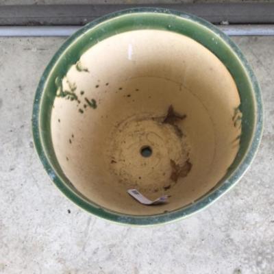 P-101Green glazed ceramic pot