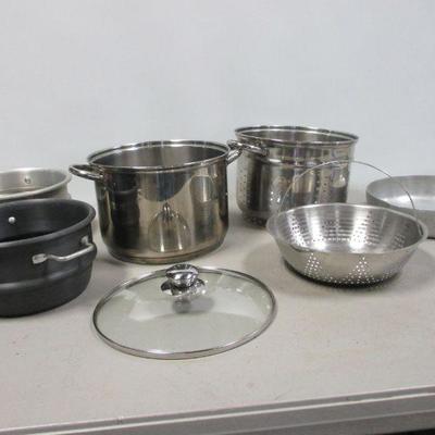 Lot 267 - Kitchen Items - Wagner Ware Pan