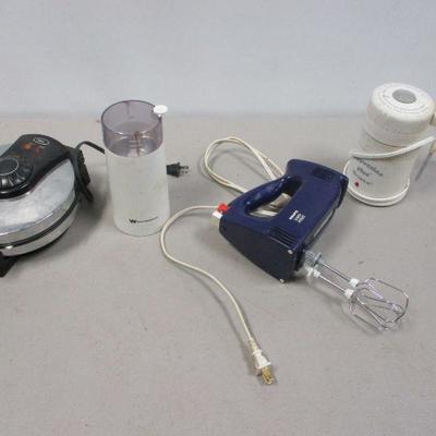 Lot 269 - Kitchen Items 