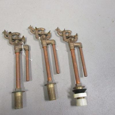 Lot 273 - Lawn Sprinkler Parts Or Toilet Float Valves