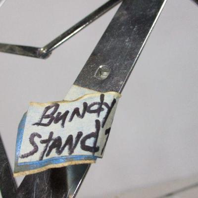 Lot 274 - Bundy/Hamilton  Music Stand