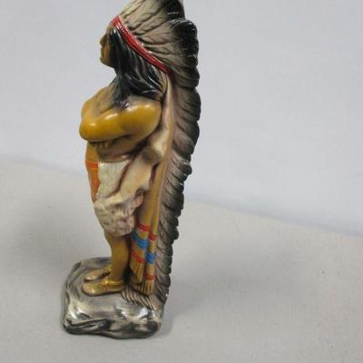 Lot 276 - Native American Indian Statue