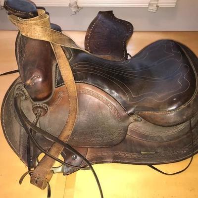 Saddle