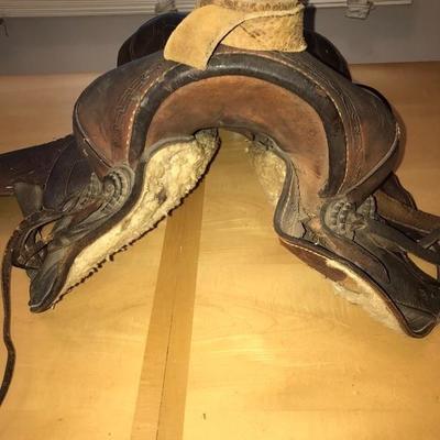 Saddle