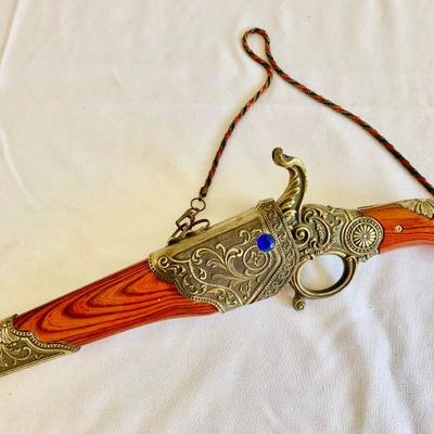 Lot 55 Dorado knife with pistol sheath