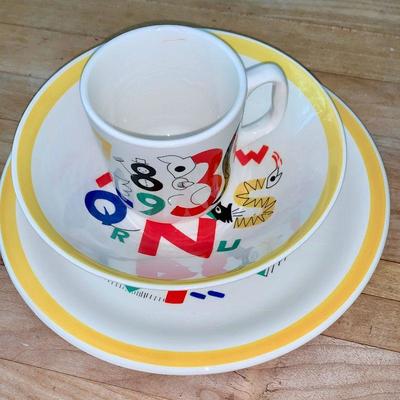 LOT 56 Stavengerflint Norway child's dish set
